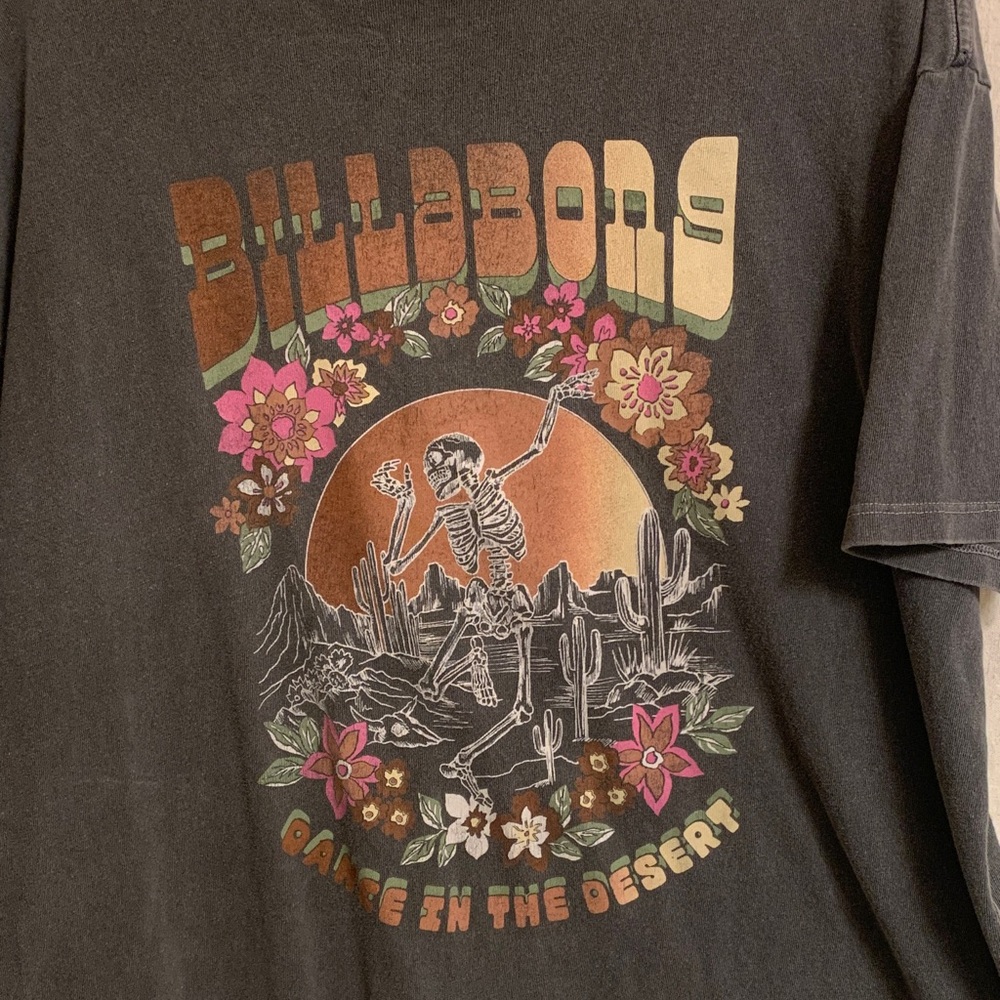 Billabong Charcoal Tee with Desert Skeleton Art